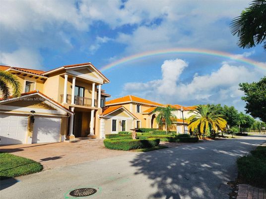 Attached, Exterior, Facade, Mediterranean