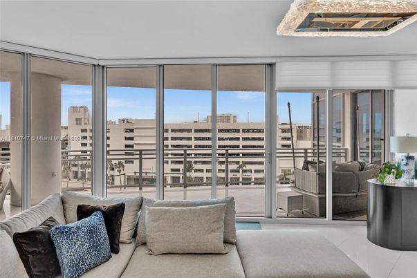 Interior, Living room, Sun Room, Water