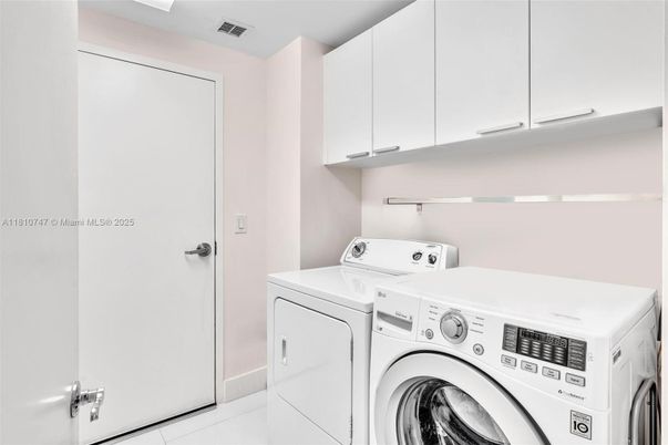 Interior, Washer