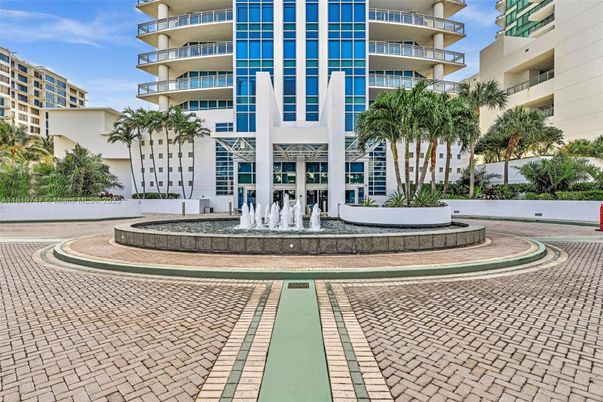 Exterior, Facade, Condo Building