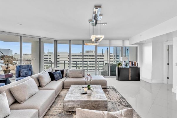 Interior, Living room, Pendant Lights, Recessed Lighting, Water
