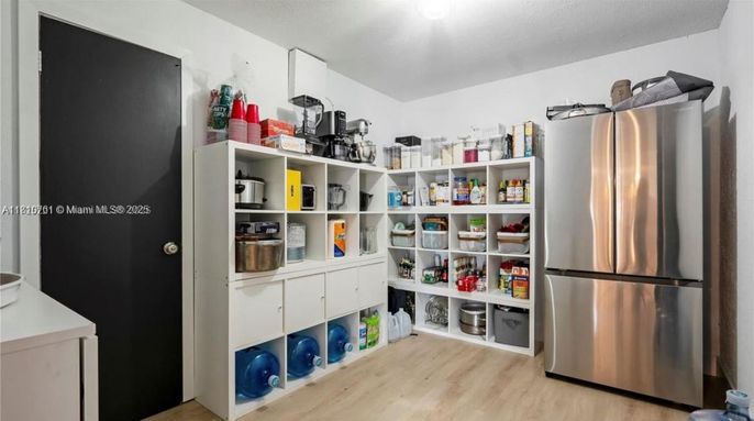 Interior, Stainless Steel Appliances, Wood Texture Flooring