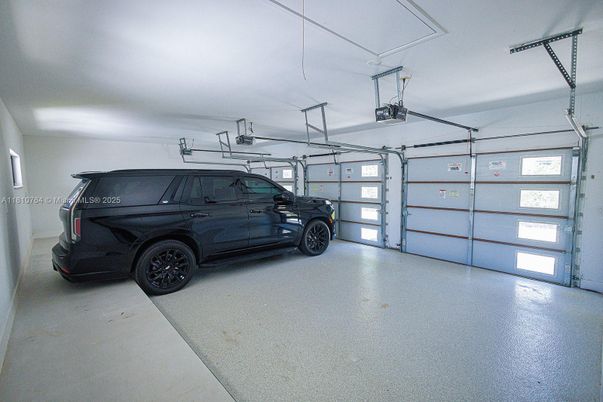 Garage, Interior