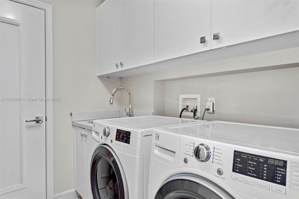 Interior, Washer