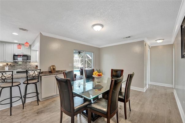 Dining room, Interior, Kitchen, Recessed Lighting, Wood Texture Flooring