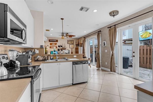 Interior, Kitchen, Recessed Lighting