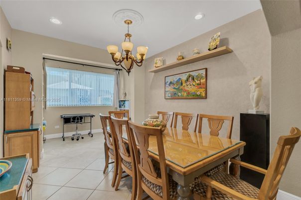 Chandelier, Dining room, Interior, Recessed Lighting