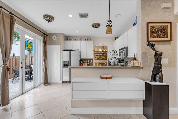 Interior, Kitchen, Pendant Lights, Recessed Lighting