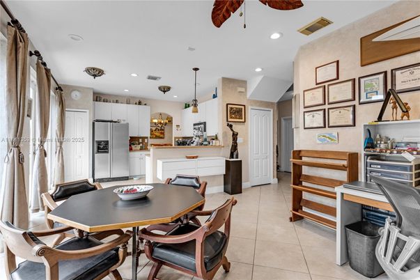 Dining room, Interior, Kitchen, Pendant Lights, Recessed Lighting