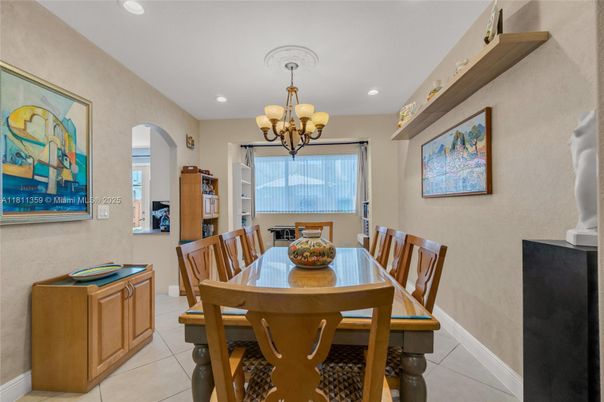 Chandelier, Dining room, Interior, Recessed Lighting
