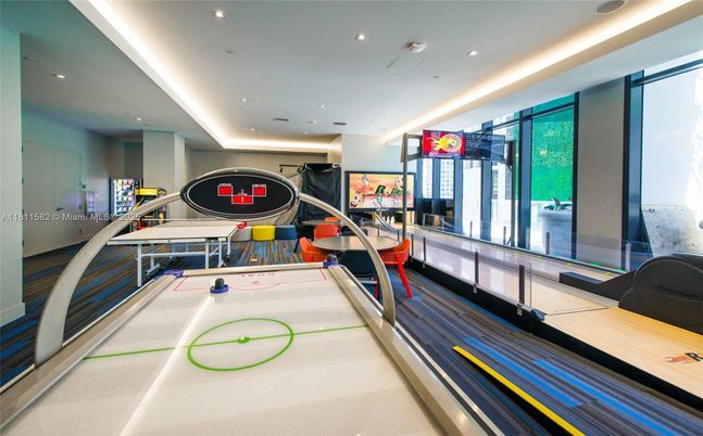 Fitness Equipment, Game Room, Interior, Recessed Lighting