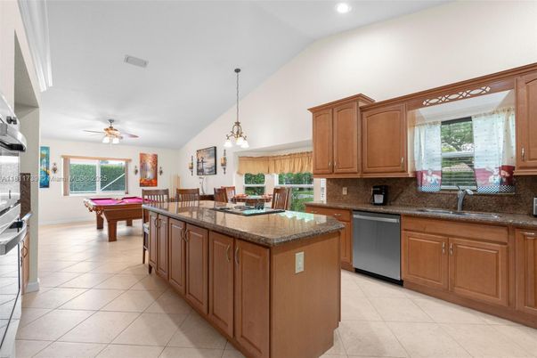Billiard Table, Dining room, Interior, Kitchen, Pendant Lights, Recessed Lighting