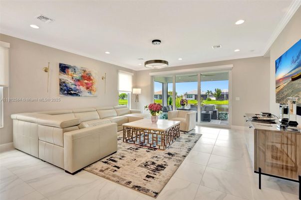 Interior, Living room, Marble, Pendant Lights, Recessed Lighting