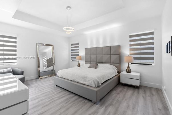 Bedroom, Interior, Pendant Lights, Wood Texture Flooring