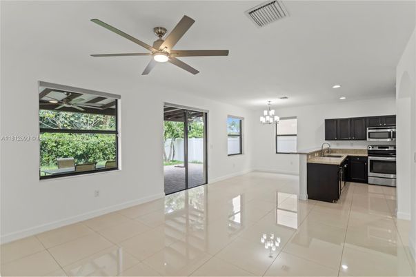 Chandelier, Interior, Kitchen, Recessed Lighting, Stainless Steel Appliances