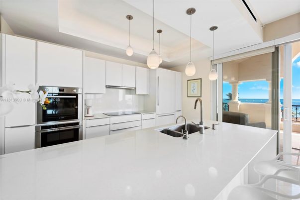 Interior, Kitchen, Pendant Lights, Water