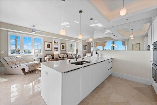 Interior, Kitchen, Living room, Pendant Lights, Water