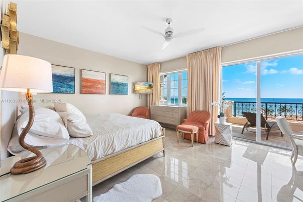 Bedroom, Interior, Water