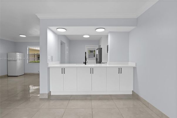 Interior, Kitchen, Recessed Lighting