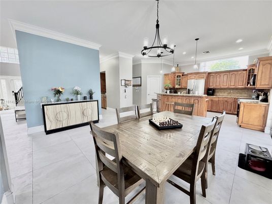 Dining room, Interior, Kitchen, Pendant Lights, Recessed Lighting