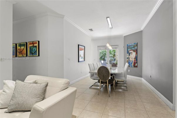 Dining room, Interior, Pendant Lights
