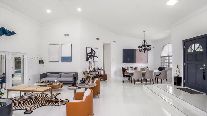 Chandelier, Dining room, Interior, Living room, Recessed Lighting