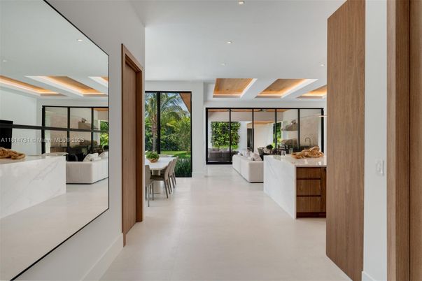 Dining room, Interior, Living room, Recessed Lighting