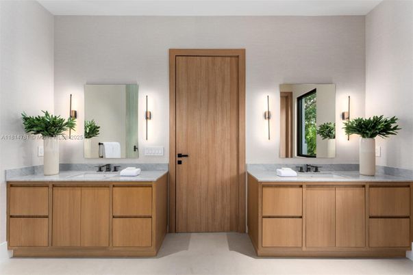 Bathroom, Dual Sink Vanities, Interior