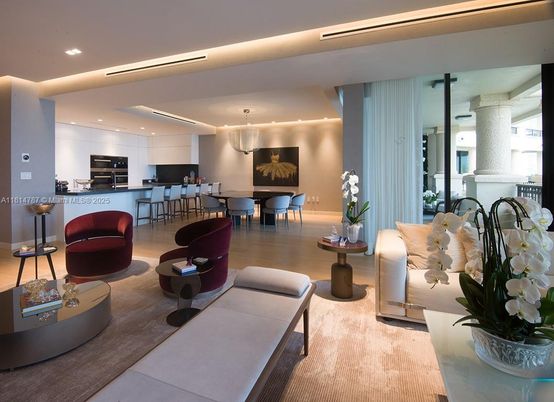 Dining room, Interior, Kitchen, Living room, Pendant Lights, Recessed Lighting, Stainless Steel Appliances