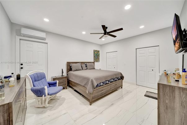 Bedroom, Interior, Marble, Recessed Lighting