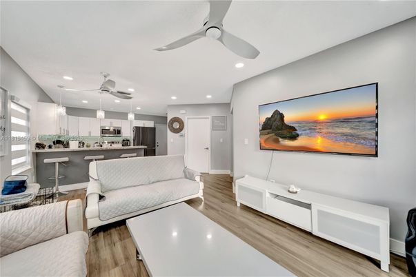 Interior, Kitchen, Living room, Pendant Lights, Recessed Lighting, Stainless Steel Appliances, Wood Texture Flooring