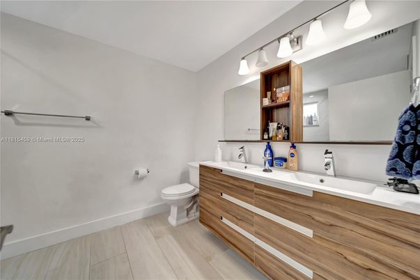 Bathroom, Dual Sink Vanities, Interior, Wood Texture Flooring