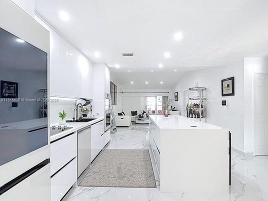 Interior, Kitchen, Living room, Marble, Recessed Lighting