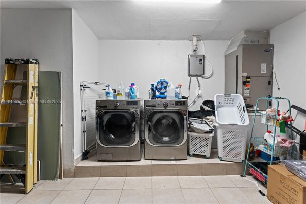 Interior, Washer