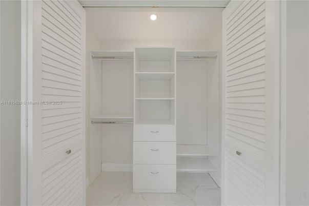 Interior, Marble, Walk-in Closets