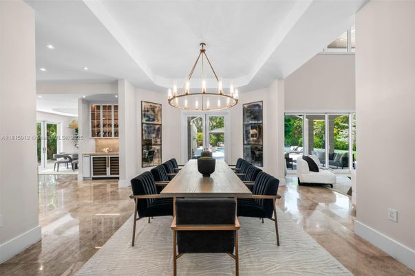 Chandelier, Dining room, Interior, Pendant Lights, Recessed Lighting