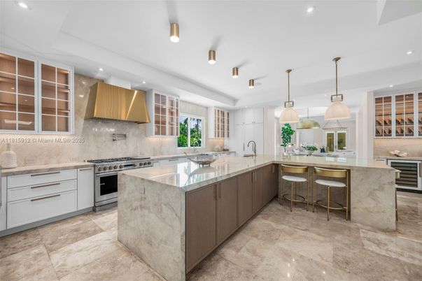 Interior, Kitchen, Pendant Lights, Recessed Lighting, Stainless Steel Appliances