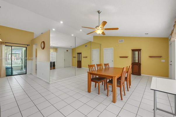 Dining room, Interior, Recessed Lighting