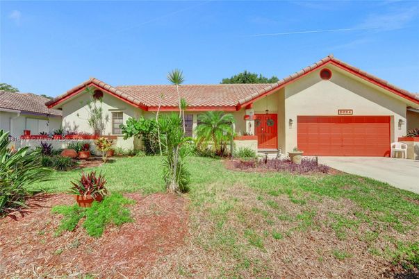 Attached, Backyard, Exterior, Facade, Spanish Mediterranean