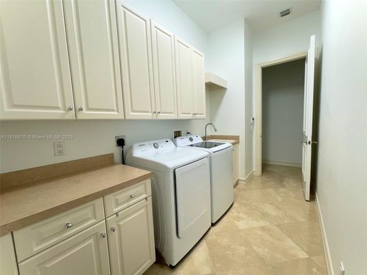 Interior, Washer