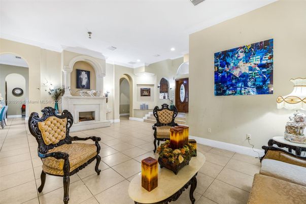 Fireplace, Interior, Living room, Recessed Lighting