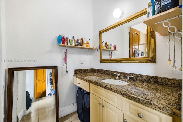 Bathroom, Interior