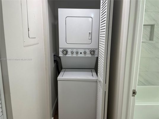 Interior, Utility Closets, Washer