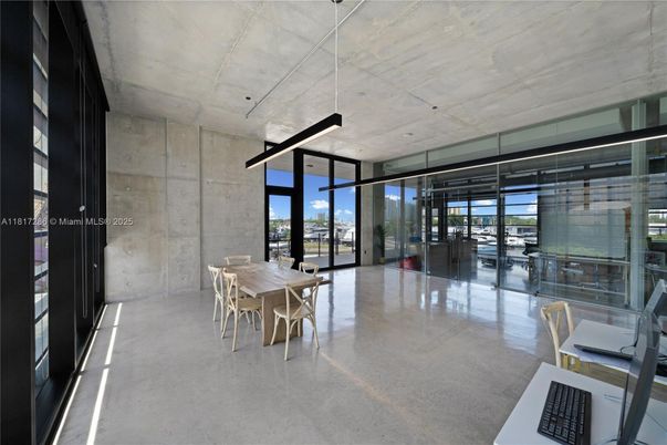 Dining room, Interior