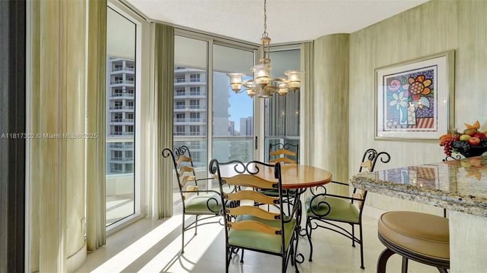 Chandelier, Dining room, Interior, Pendant Lights
