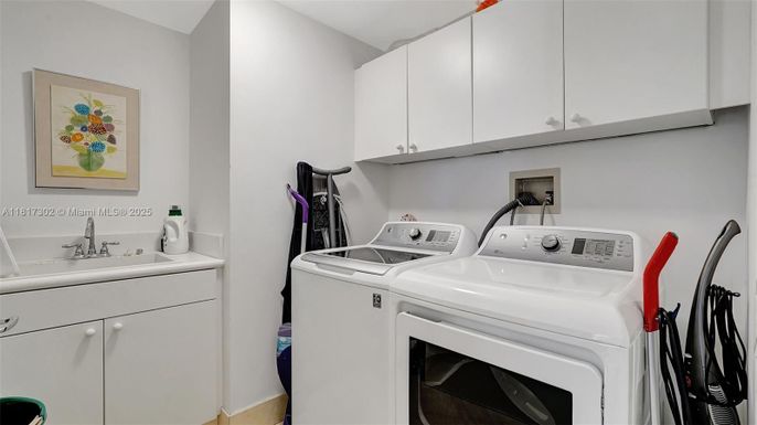 Interior, Washer