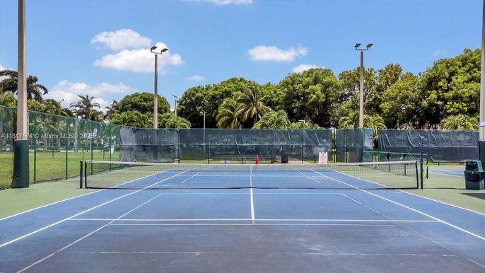 Exterior, Tennis Courts