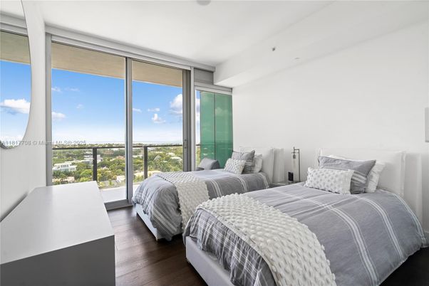 Bedroom, Interior, Water, Wood Texture Flooring