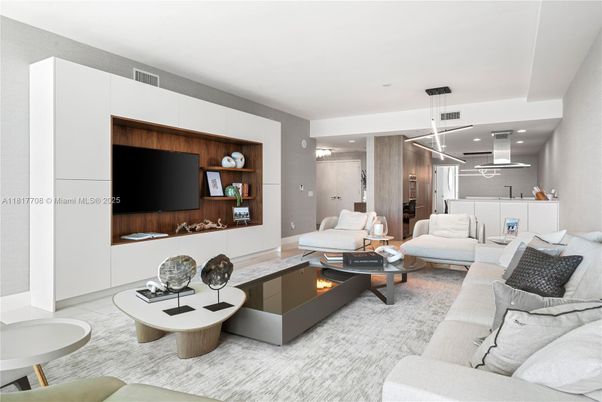 Interior, Living room, Pendant Lights, Recessed Lighting