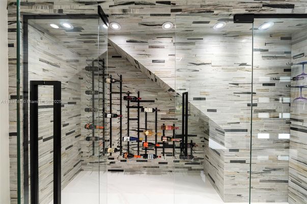 Interior, Recessed Lighting, Wine Storage